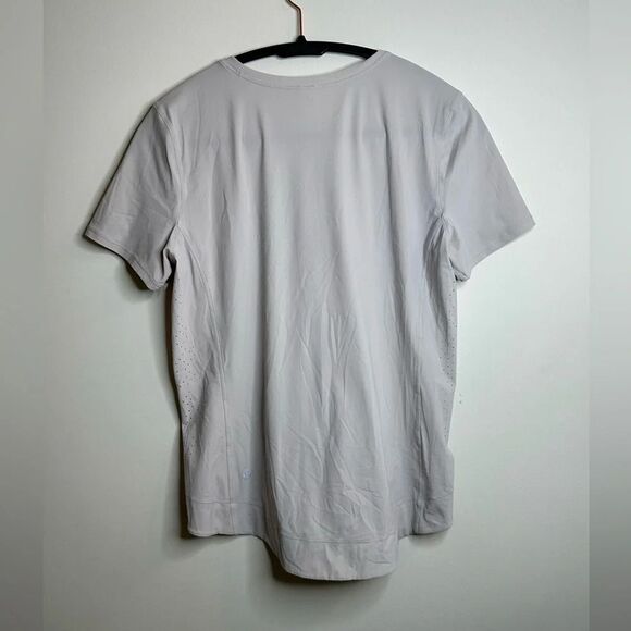 Lululemon Athletic gray top - Picture 2 of 4